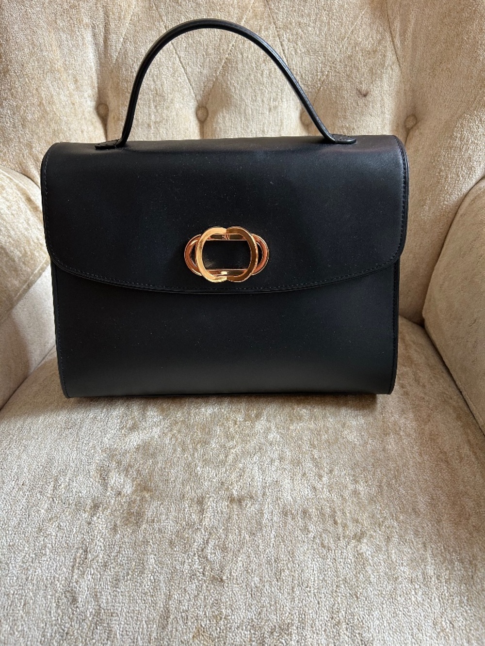 NWOT Stuart Weitzman Adina Handbag